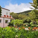 Pensionat Arenosu Comfort Country 4*