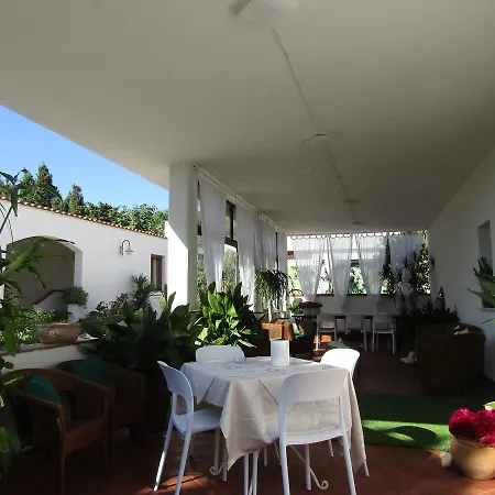 Arenosu Comfort Country 4* Fertilia