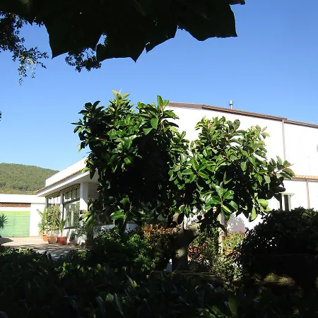 Arenosu Comfort Country Gasthof Fertilia